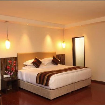 The Altruist Business Hotel Kharadi Pune Eksteriør billede
