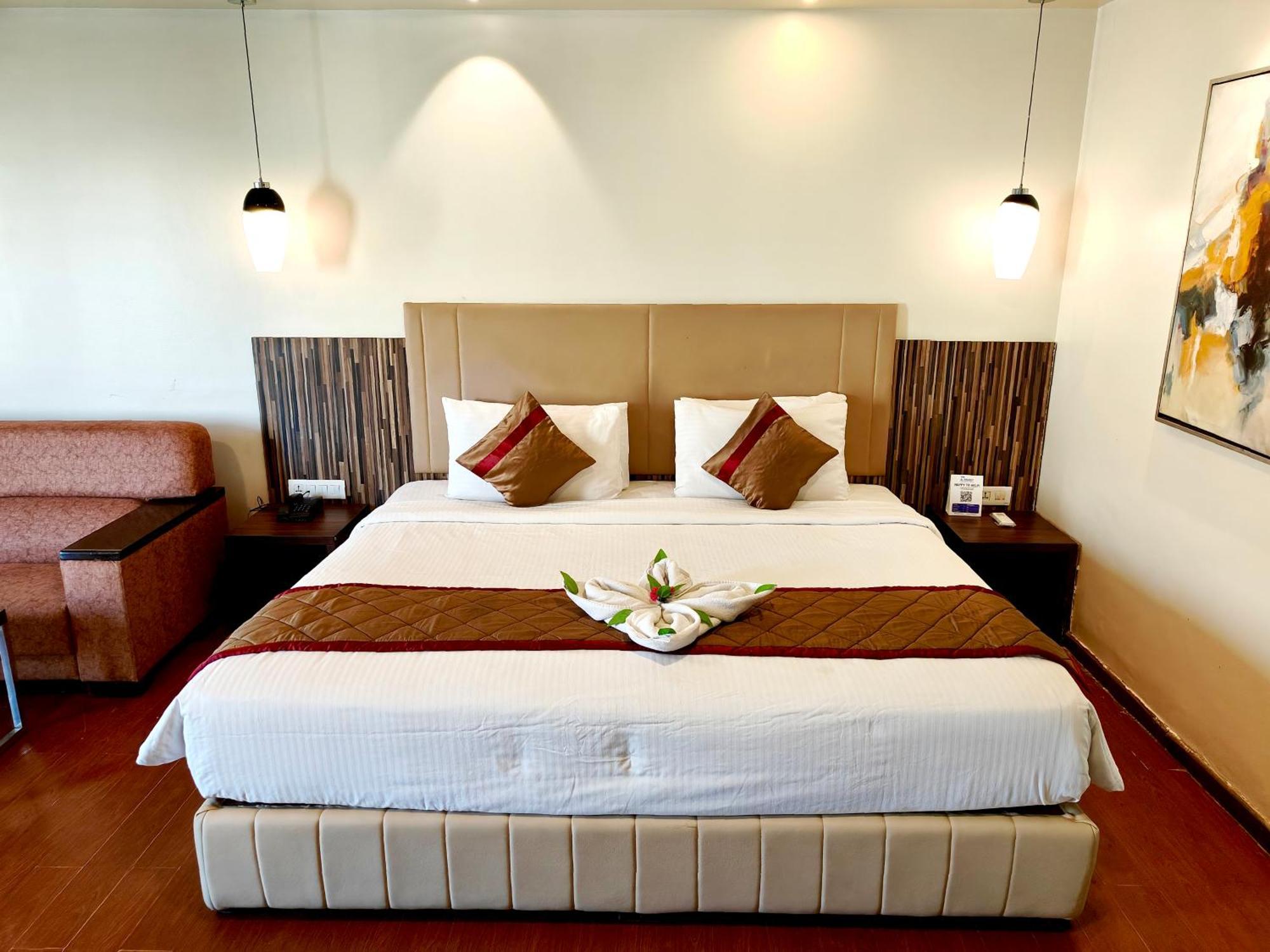 The Altruist Business Hotel Kharadi Pune Eksteriør billede