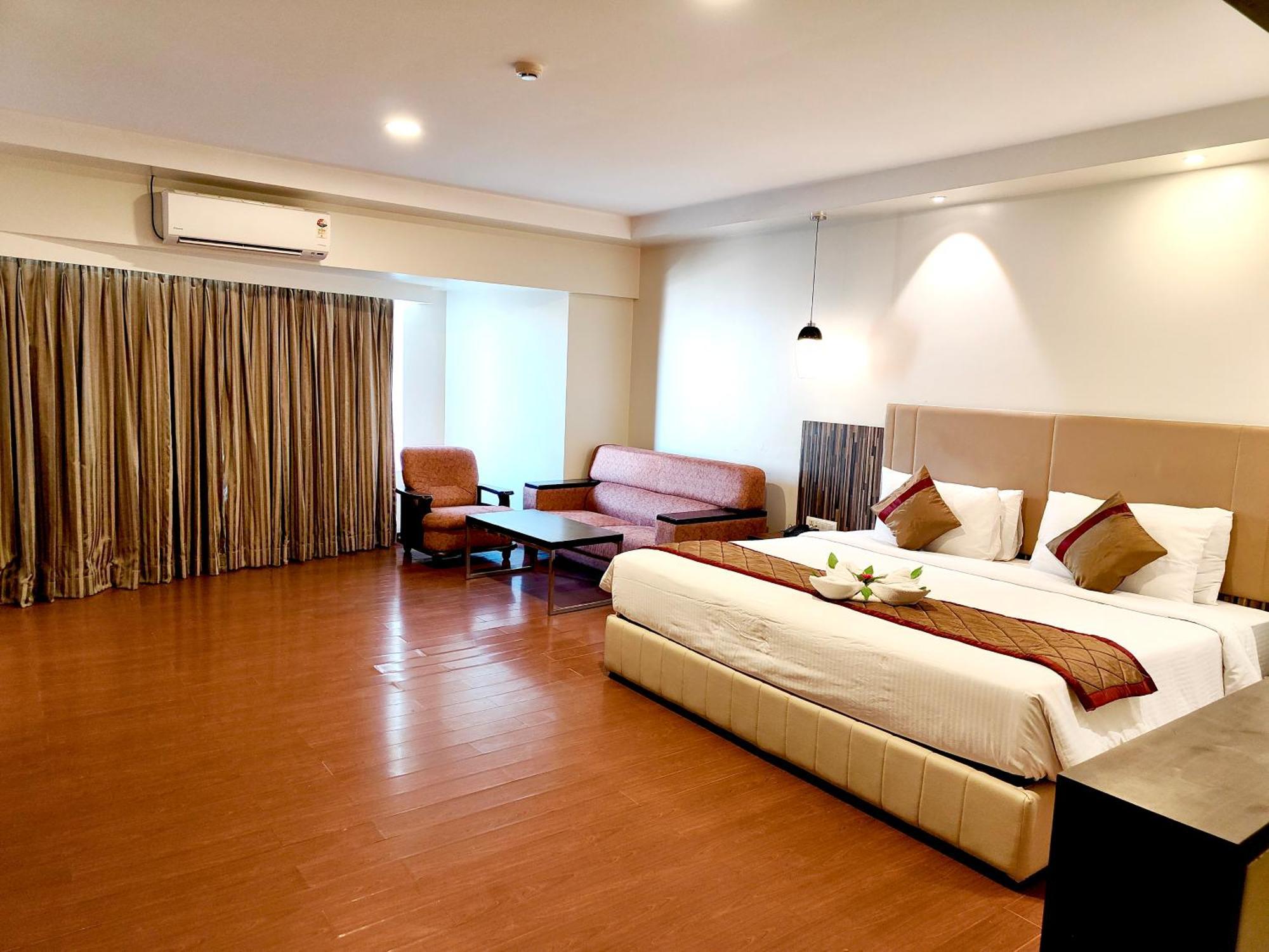 The Altruist Business Hotel Kharadi Pune Eksteriør billede