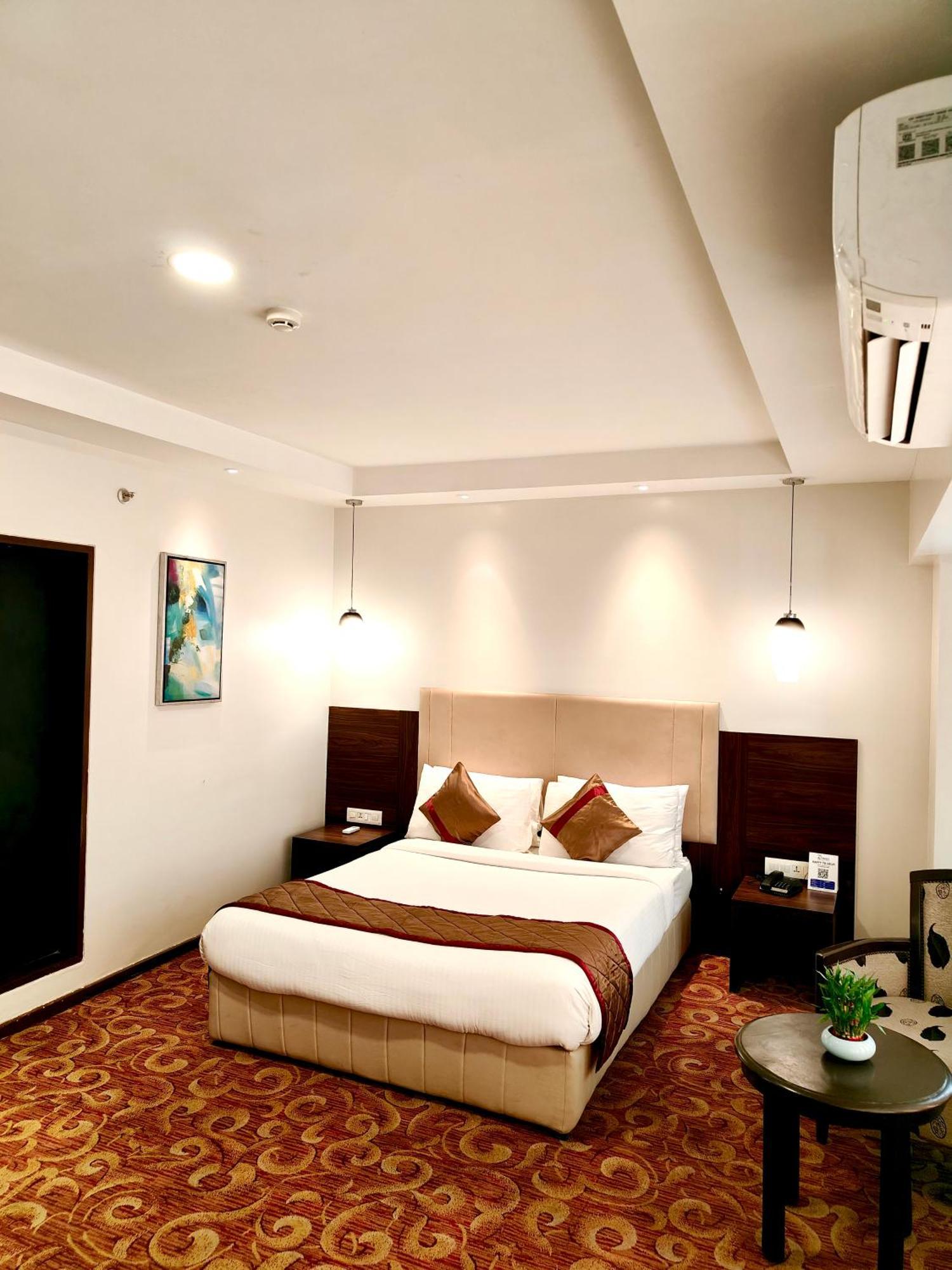 The Altruist Business Hotel Kharadi Pune Eksteriør billede
