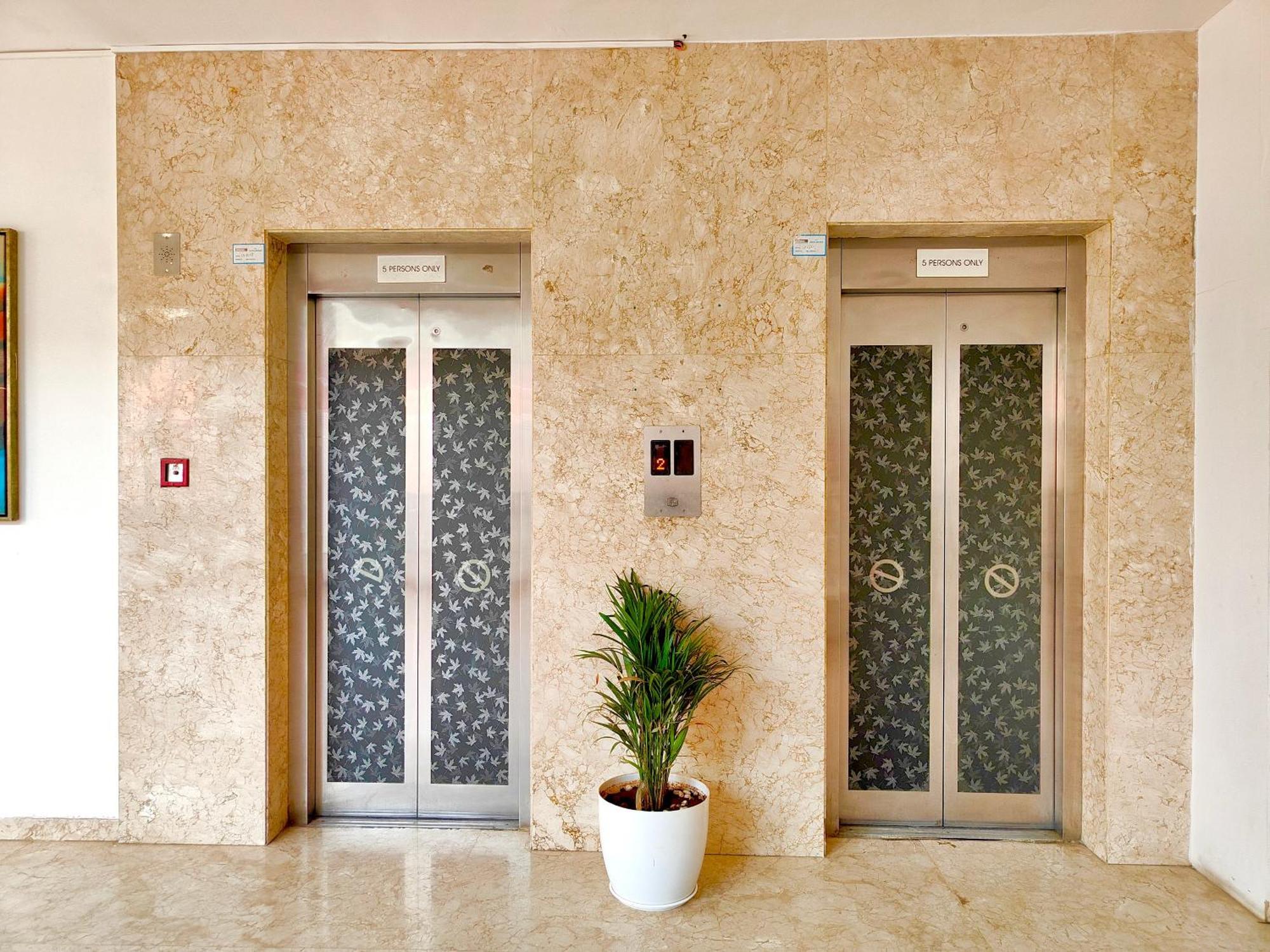 The Altruist Business Hotel Kharadi Pune Eksteriør billede