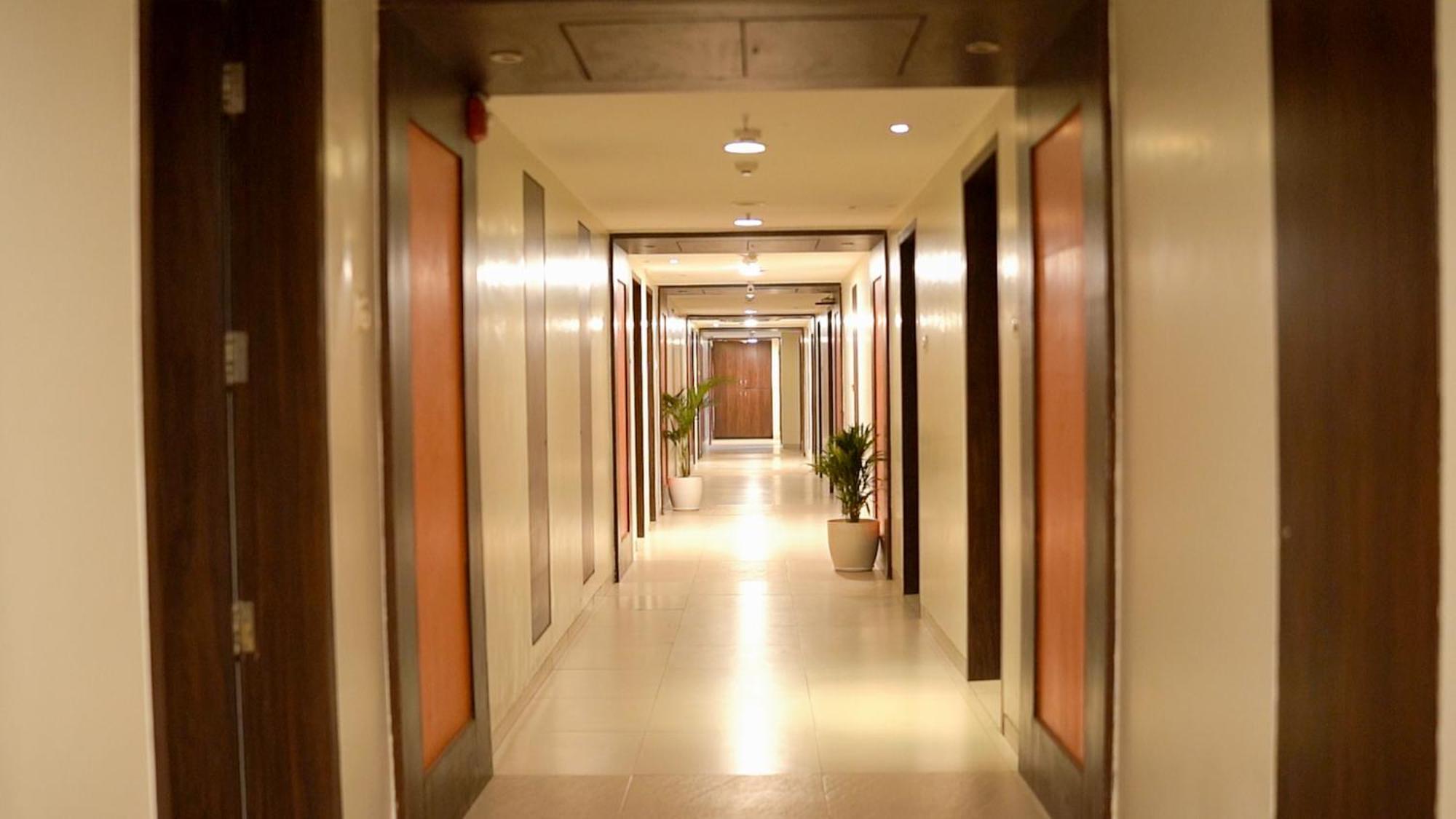 The Altruist Business Hotel Kharadi Pune Eksteriør billede