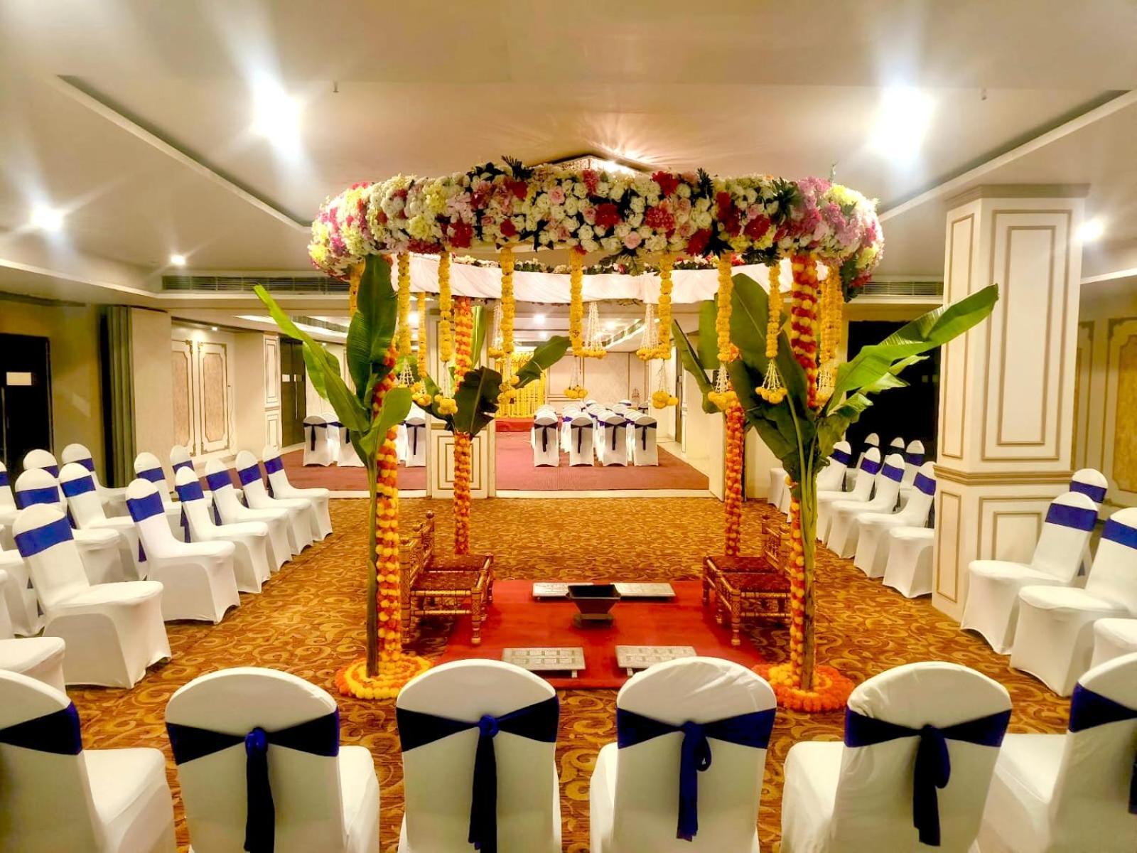 The Altruist Business Hotel Kharadi Pune Eksteriør billede